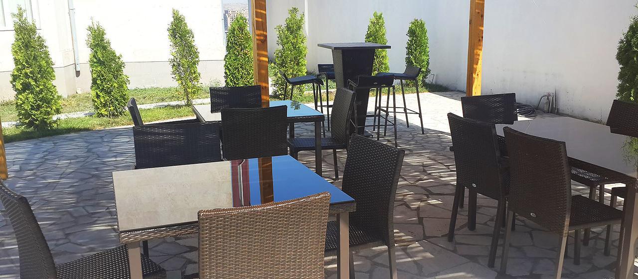 Ossanna Hotel Erivan Dış mekan fotoğraf