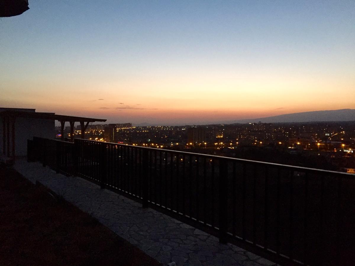 Ossanna Hotel Erivan Dış mekan fotoğraf