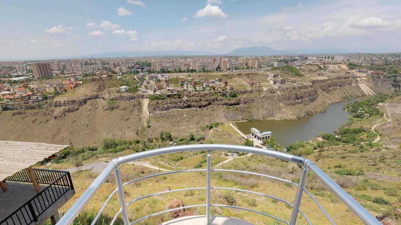 Ossanna Hotel Erivan Dış mekan fotoğraf